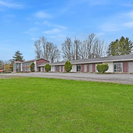 Maplehurst Motel Tunkhannock Exteriér fotografie